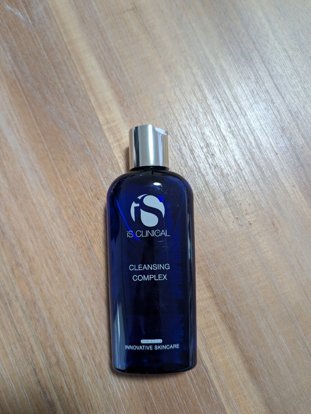 iS Clinical Cleansing Complex